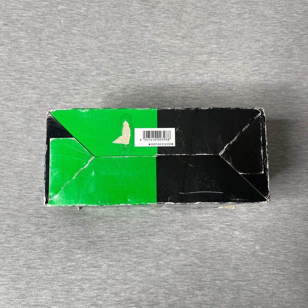 Fujifilm Instax 210 Instant Film Camera in Box - Picture 12 of 12